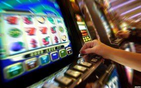 Layar perpustakaan game 39 judi menampilkan berbagai kategori permainan dari slot hingga sepak bola langsung